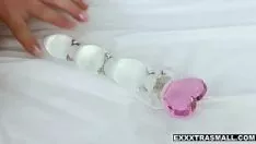 播放 在现实世界中踩妹妹 khloe kapri 被同志性交