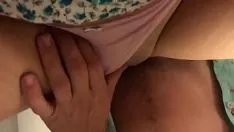 تشغيل تومي جون نوكس يعطي إنز ليلي فوكس فطيرة خالي من الدسم على رف kspoilen تعويذة غرف النوم على الدرج