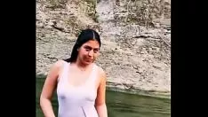 Jouer Agréable vlog de lavage Missy. quelqu'un a-t-il des relations sexuelles avec elle ?
