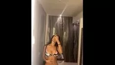 চালান হট লোভনীয় দেশি মিসি