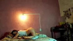 Afspelen Deze Colombiaanse is echt sexy en krijgt seks met speelgoed