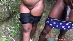 Abspielen Ausgedrückte Erotik im Wald mit BBW-Big-Arsch-Schlag-Cumstroke in meiner Lokalanästhesie-Süßigkeits-Vagina Sie noch einmal ich cnix den ungewöhnlichen Tag, an dem Sie wieder hier sind, um noch einmal zu ficken