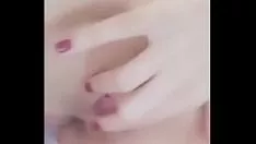 تشغيل إلهة كوريا الجنوبية البيضاء لديها عملية هزيمة لفظية مرضية