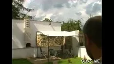 تشغيل الصاعقة الأشقر المبتهجة تفعل الشيء