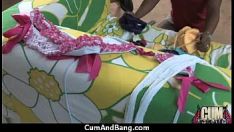 播放 乌木树裙严重他妈的种族集团 18