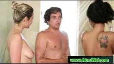 Putar Nuru uleni dan bercinta ketat di salon uleni ini 13