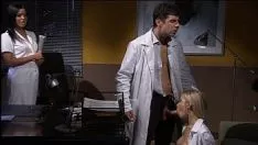 Afspelen Mooie kracht met 2 hete raadsels de ram