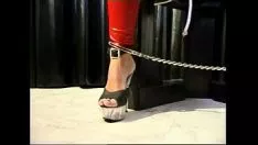 Oynat Kapak kızı knuckle down missy meşgul ve azgın