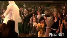 চালান blondes সামনে গর্ত আউট মধ্যে শুক্রাণু কোষের Slews