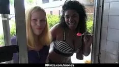 চালান মূল্যবান কৈশোর চোষা ined এবং 10 মধ্যে নগদ জন্য fucked