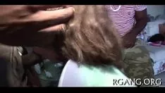 চালান হট মিস ব্লাস্টেড ফুলে যায়
