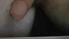 Putar Sesi Masturbasi Tunggal Intim Pria Muda Seksi