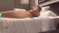 Afspelen Hotelseks van vreemdgaande vrouw met een minnaar met grote lullen (deel 4)