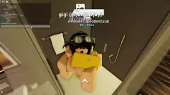 播放 Roblox 中的疯狂激情：巨乳最好的朋友被大鸡巴操