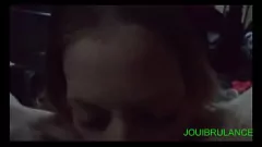 Jouer Rencontre lesbienne hardcore : action de branlette dans des bottes de pluie boueuses