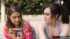 Jouer Big Ass Latina Gizelle Blanco se venge avec le sexe lesbien