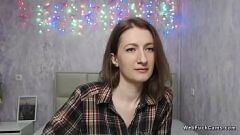 Riproduci Webcam privato ed esplicito di Amateur Brunette Babe's Private
