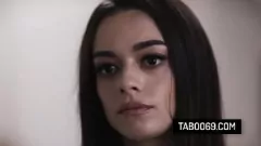 تشغيل صوفيا بيرنز تنتقم من السهوب مع اللقاء الأسطوري البذيء