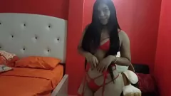 Riproduci Hot Latina adolescente mostra il culo grande mentre aspetta il cliente