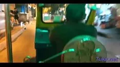 চালান অস্বাভাবিক প্রিমা ডোনা ব্রোবডিংনাগিয়ান পাতলা জিম স্ল্যাম তার নাচ পছন্দ করে