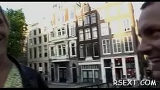 Afspelen Verrassende baby wordt hard geneukt in de oceaan in haar gunstige ontuchtige crack