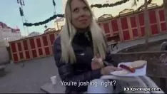 Reproduzir Cutie adolescente não profissional prostituta europeia foda turista por dinheiro em 01